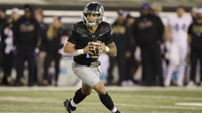 1. Dillon Gabriel, Oregon