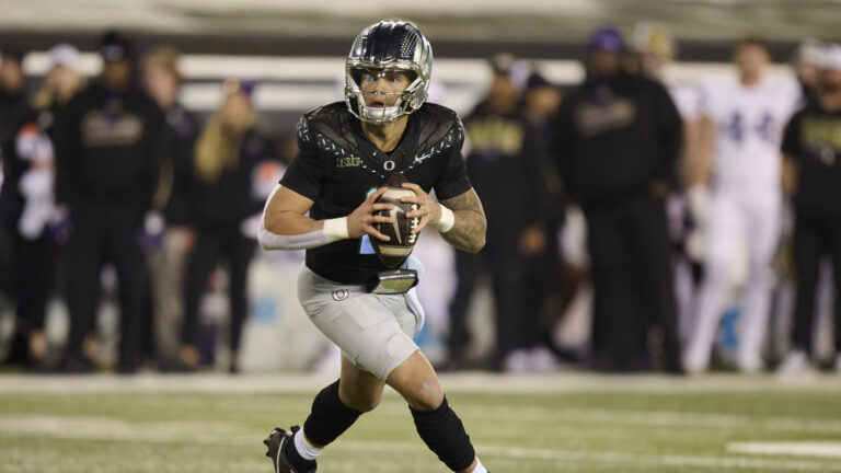 1 Seed: Oregon Ducks (Big Ten Champ)