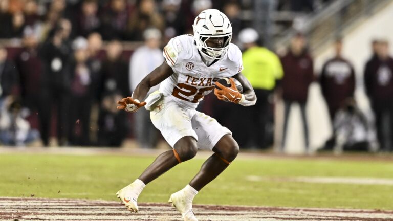 Quintrevion Wisner UNDER 86.5 Rushing Yards (-113)