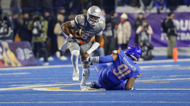 UNLV Rebels | Trend: -4