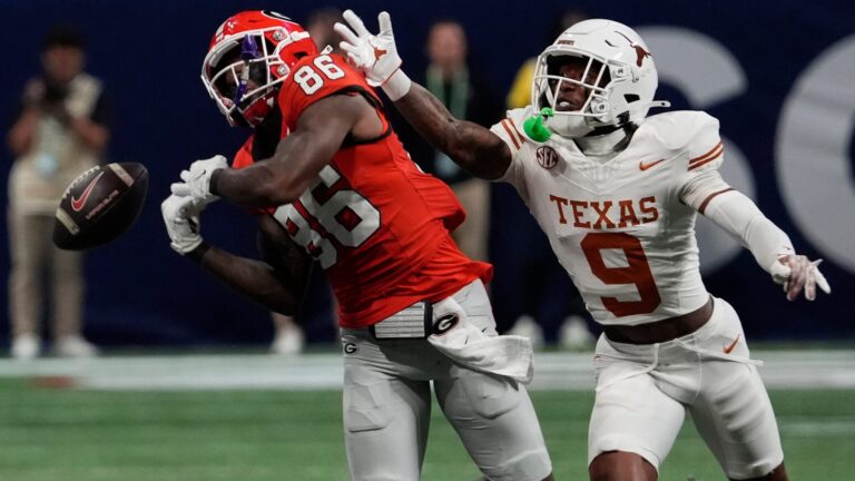 2. Texas Longhorns