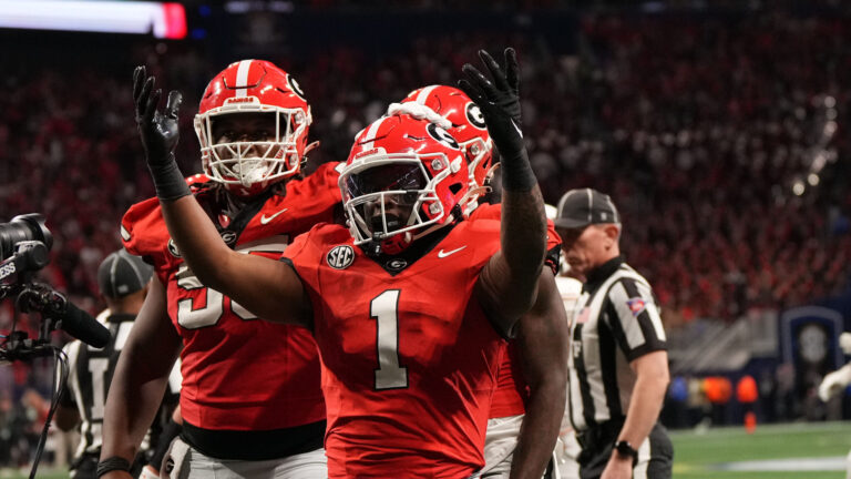2 Seed: Georgia Bulldogs (11-2)