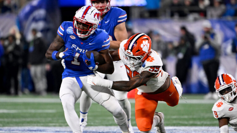 4) EDGE A.J. Hoffler, Clemson