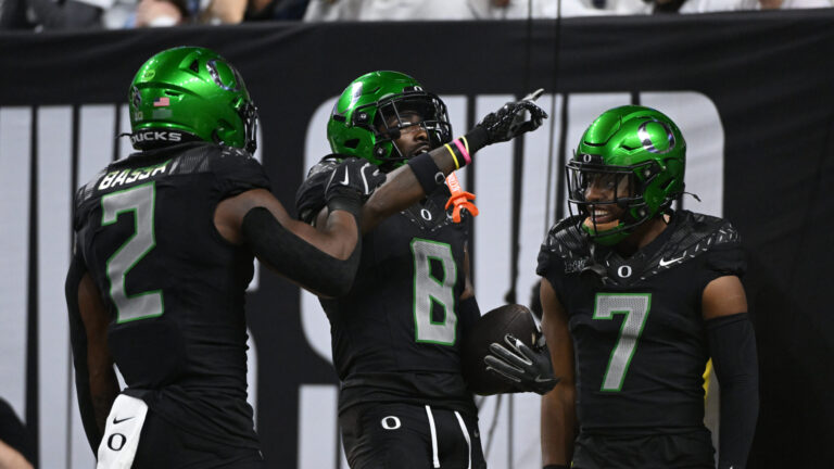 19) Oregon Ducks
