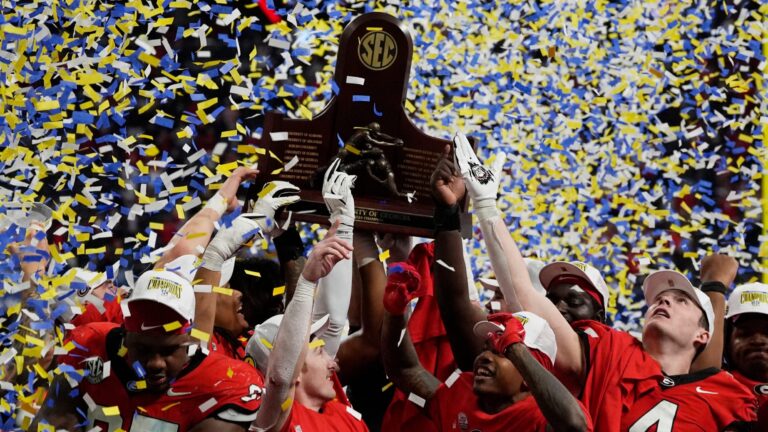 #2 Georgia Bulldogs (11-2)