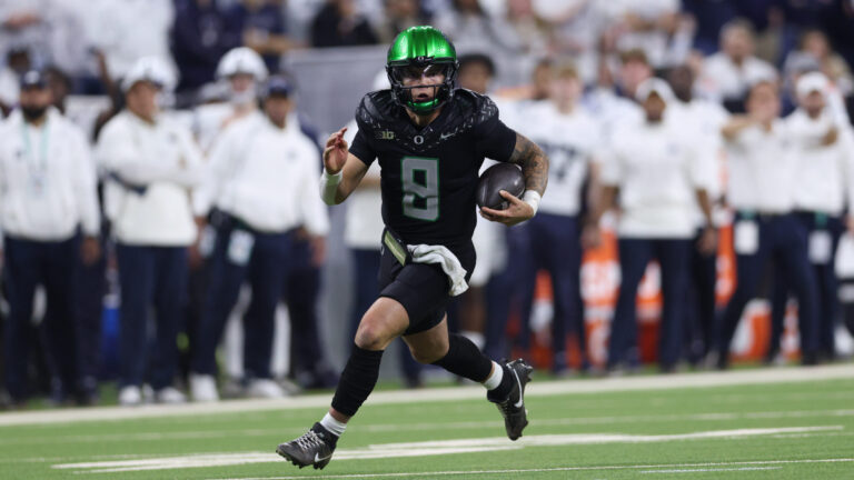 1 Seed: Oregon Ducks (13-0)