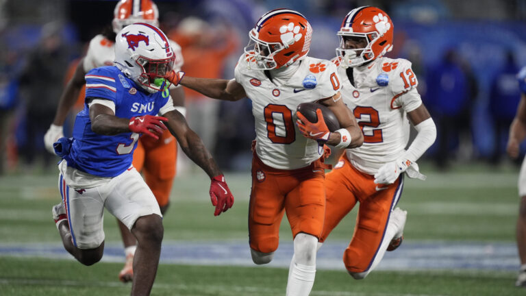 Clemson Tigers | Trend: +1