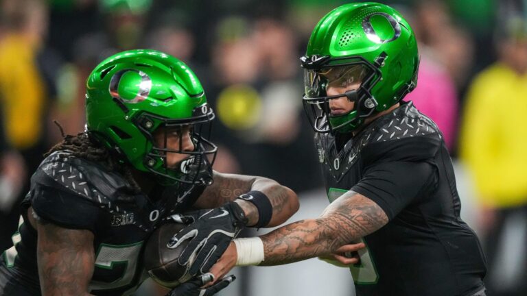 #1 - Oregon Ducks