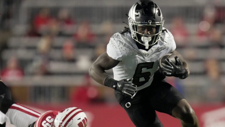3. Noah Whittington - RB - Oregon Ducks