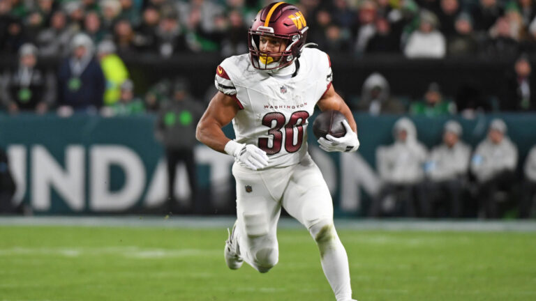 Austin Ekeler Over 21.5 Rushing Yards