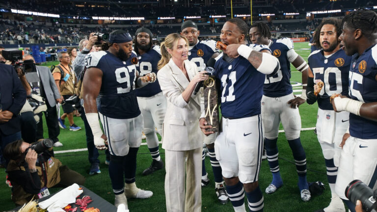 11) Late Thanksgiving Day Game: Giants vs. Cowboys (FOX)