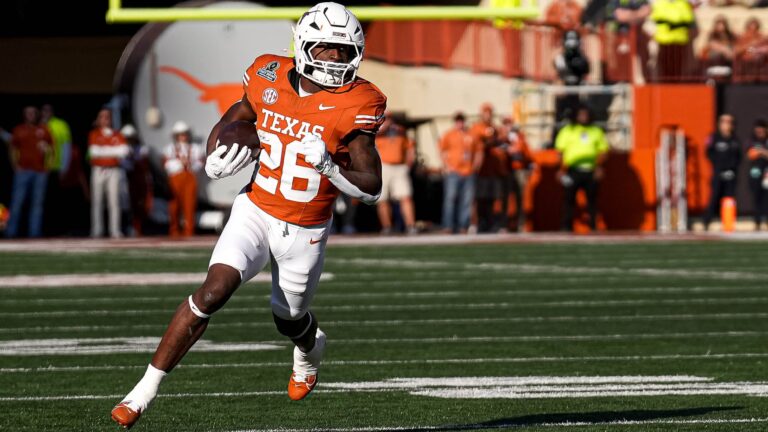 Quintrevion Wisner OVER 18.5 Receiving Yards (-114)