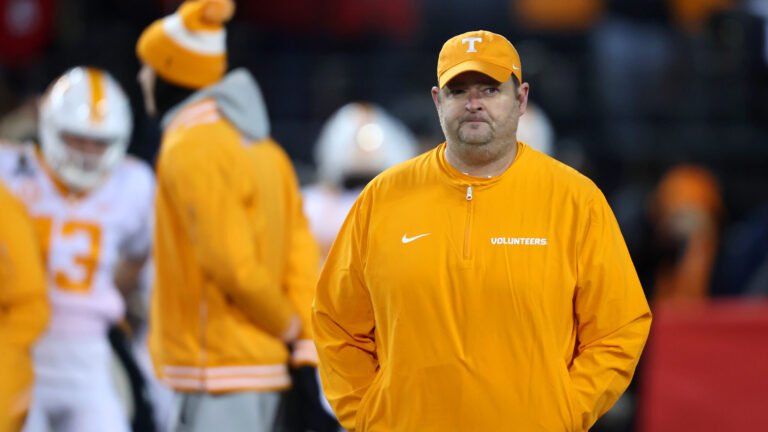4) Tennessee Volunteers