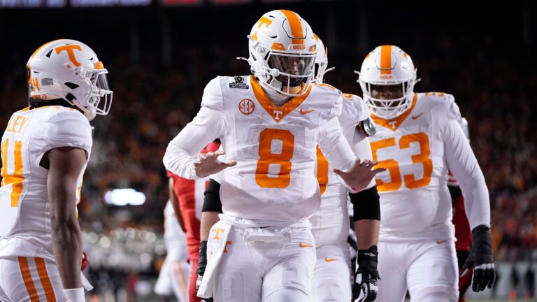 19) Tennessee Volunteers