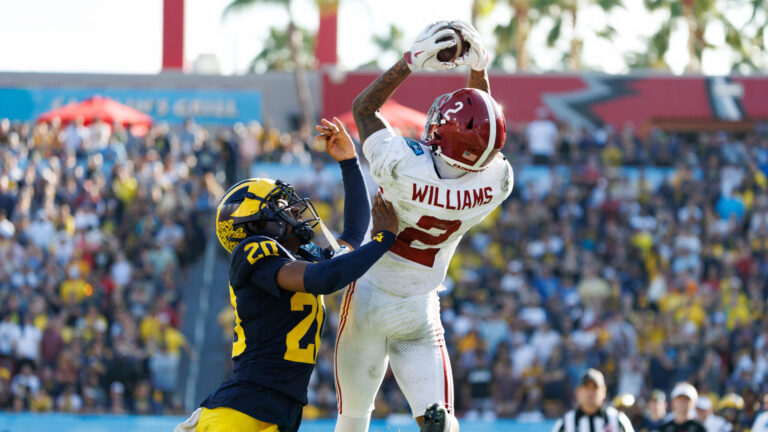 12) Alabama Crimson Tide