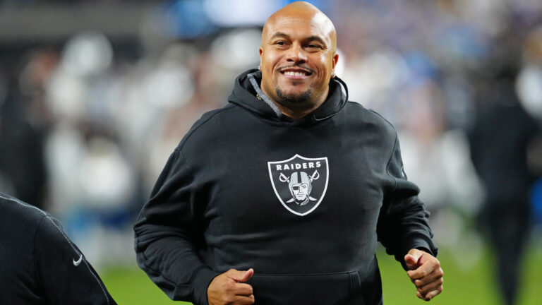 Antonio Pierce - Las Vegas Raiders