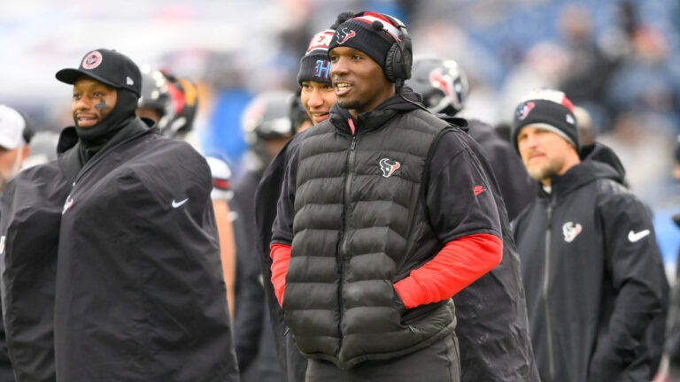 DeMeco Ryans Coaches the Game of His Life