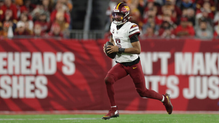 Jayden Daniels Over 234.5 Passing Yards