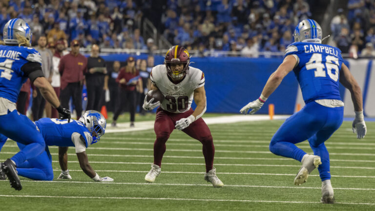 Austin Ekeler Over 18.5 Rushing Yards