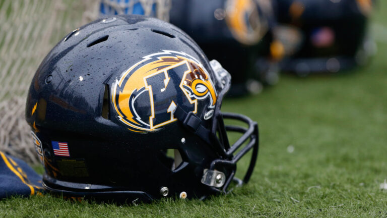 8) IOL Elijah Williams (Kent State -> Western Kentucky)