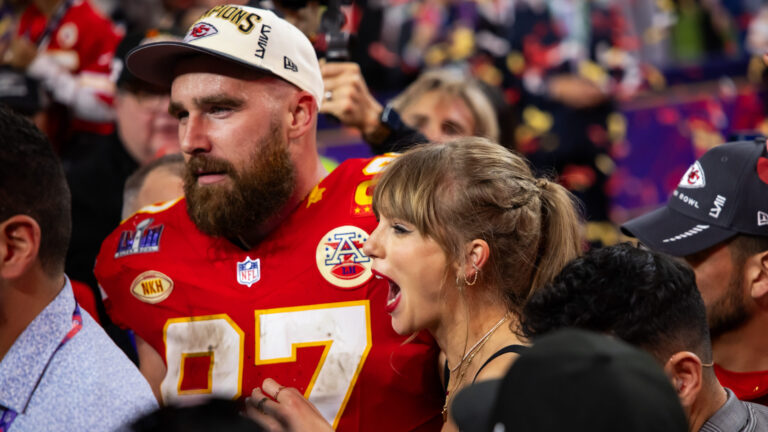 Super Bowl Swiftamania