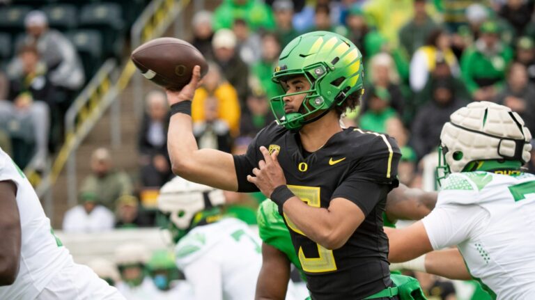 Dante Moore, Quarterback
