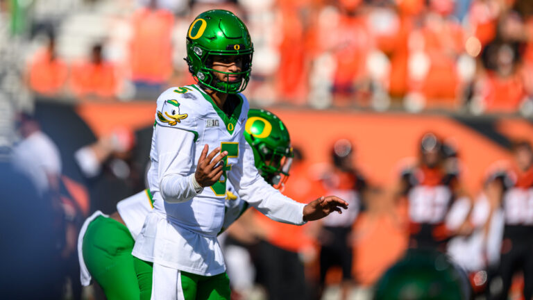 29. Dante Moore - QB - Oregon Ducks
