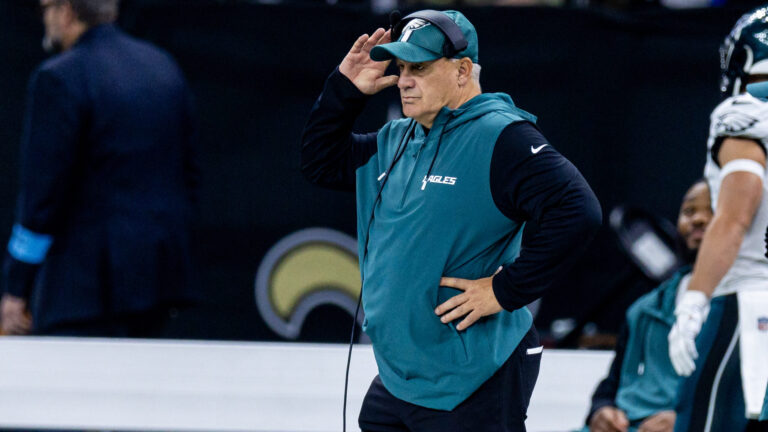 Eagles Defensive Coordinator Vic Fangio