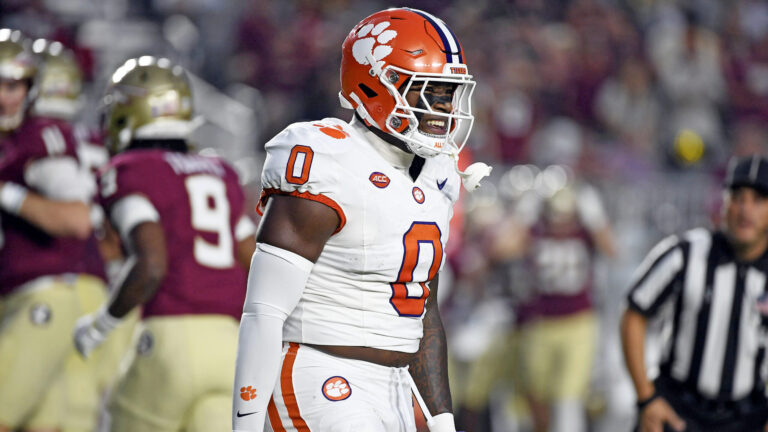 5. Barrett Carter - Clemson Tigers