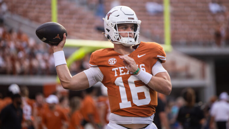 1 Seed: Texas Longhorns (SEC Champ)