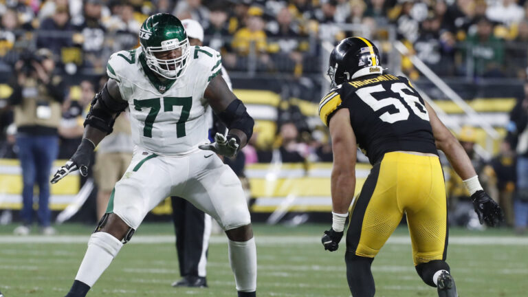 29. Tyron Smith, OT (Jet)