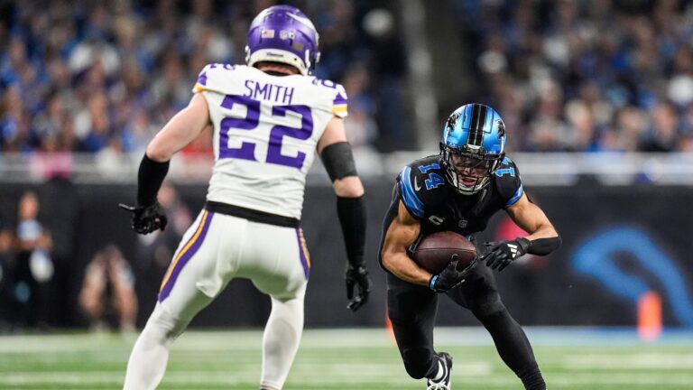 55. Harrison Smith, S