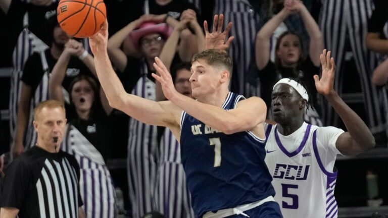 CSUB Roadrunners vs. UC Davis Aggies