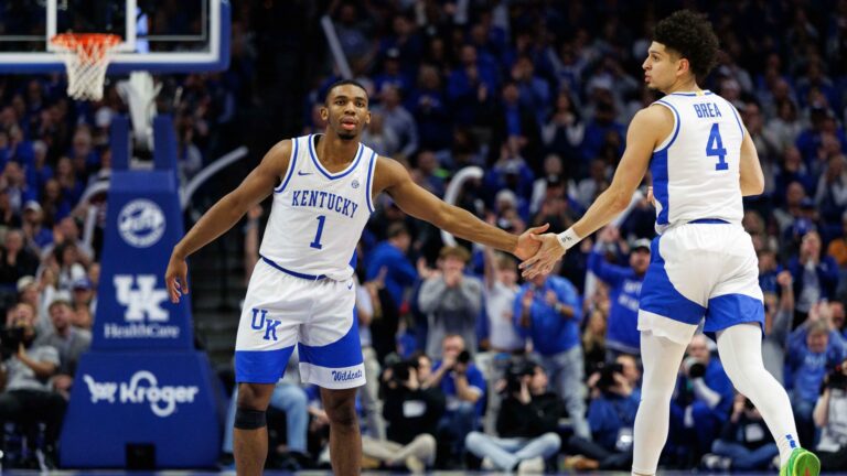 13) Kentucky Wildcats