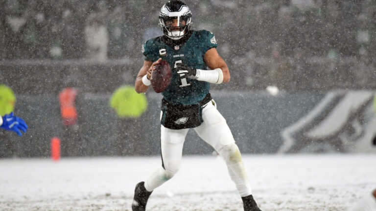 Jalen Hurts More Pass Attempts Than Patrick Mahomes +300