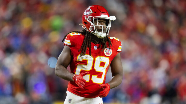 Kareem Hunt UNDER 43.5 Rushing Yards (-110)