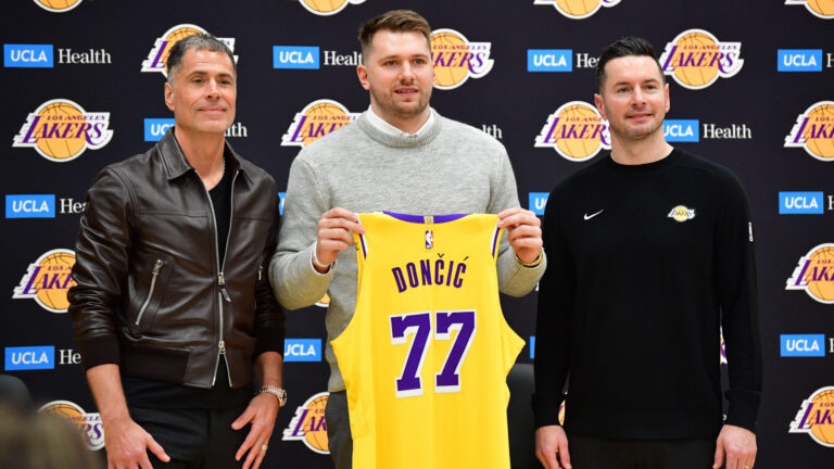 1) Los Angeles Lakers