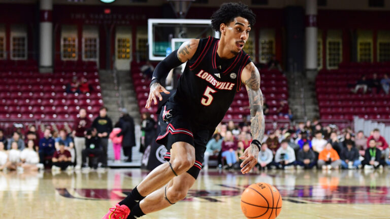 21) Louisville Cardinals