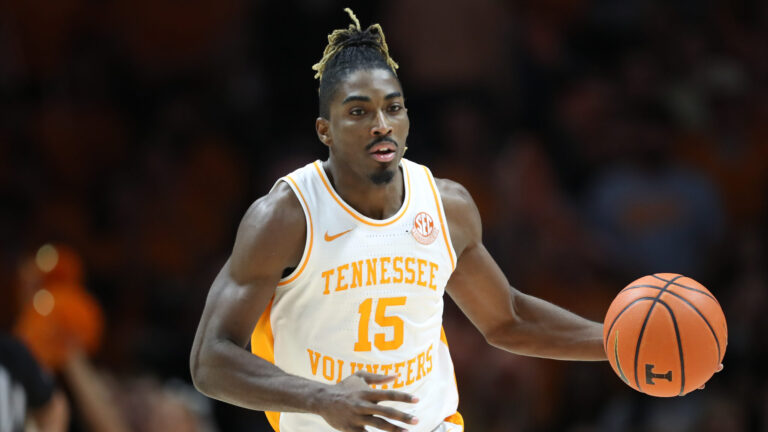 4) Tennessee Volunteers