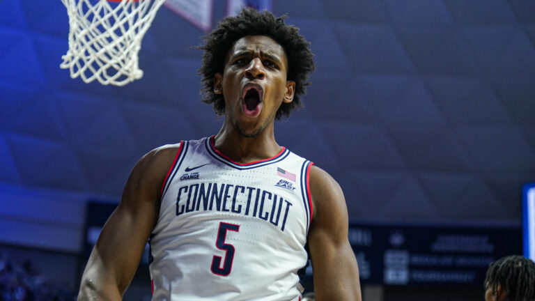20) UConn Huskies