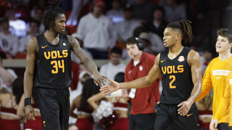 4) Tennessee Volunteers