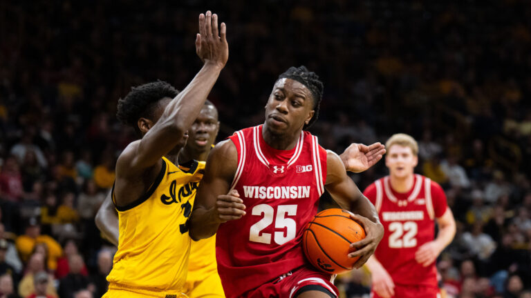 17) Wisconsin Badgers