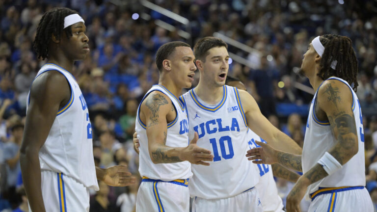 25) UCLA Bruins