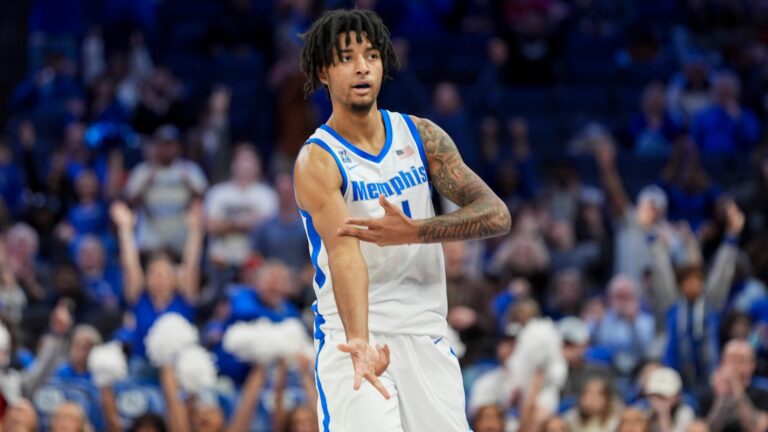 11) Memphis Tigers