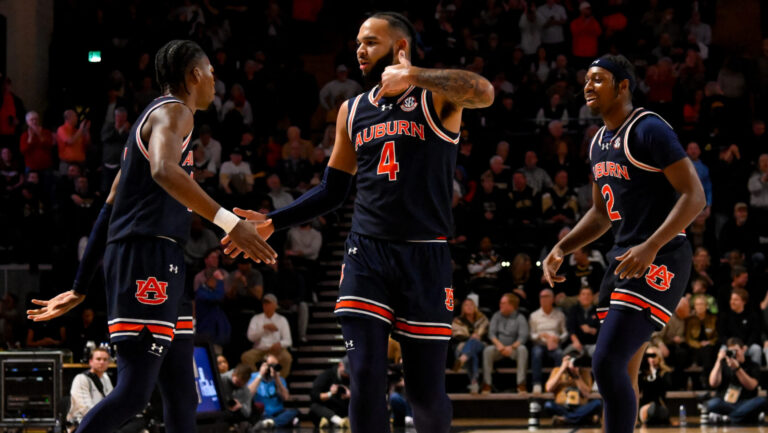 3) Auburn Tigers