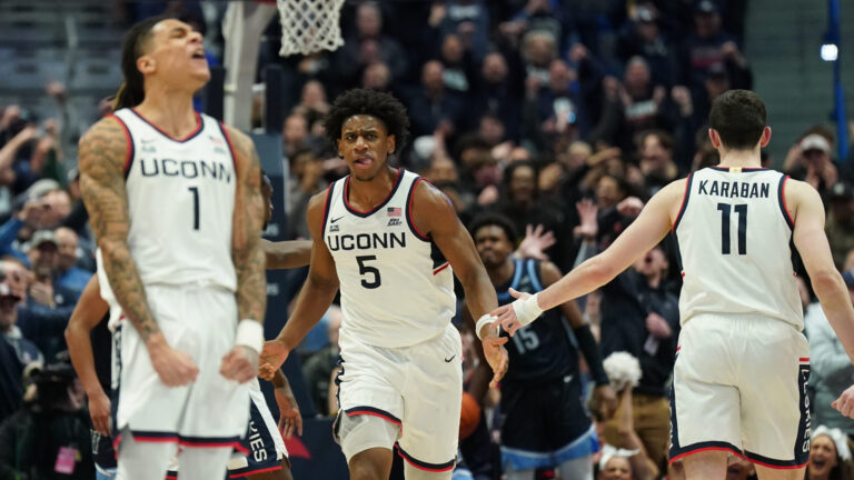 21) UConn Huskies