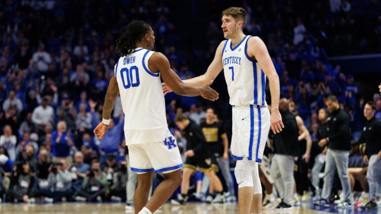 4 Seed: Kentucky Wildcats