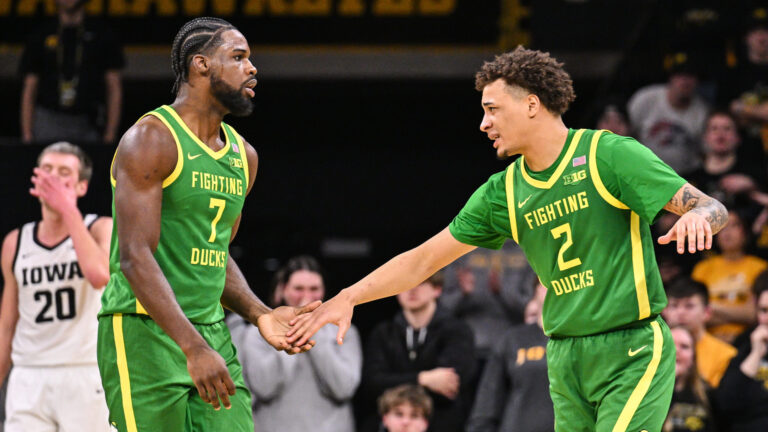 35) Oregon Ducks