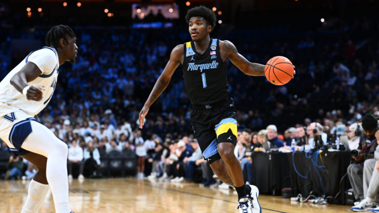 19) Marquette Golden Eagles