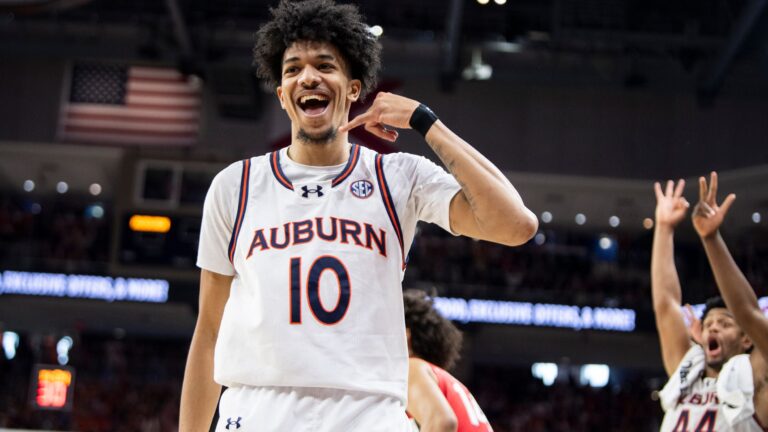 (24) Ole Miss Rebels vs (1) Auburn Tigers